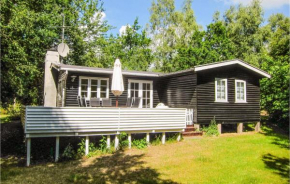 3 Bedroom Pet Friendly Home In Aakirkeby